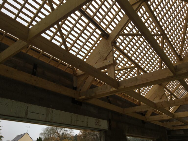 Charpente traditionnelle pour la création d'un commerce à Lieuron (Pays de Redon)