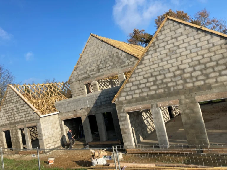 Charpente industrielle pour 3 maisons de retraite à Noyal Muzillac, Ruffiac et Peillac (autour de Redon)