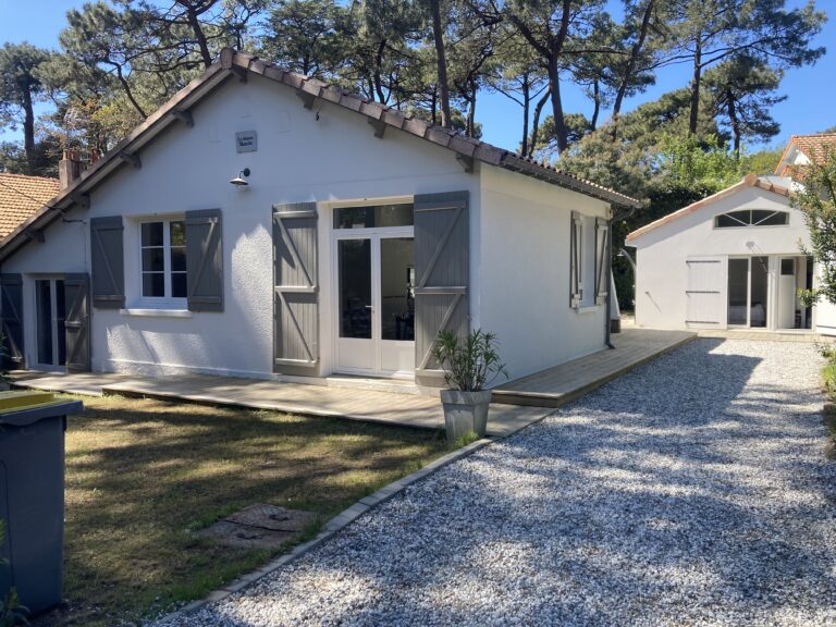 Charpente tradi et terrasse bois pour l'extension d'une maison à St Brévin les Pins (au Sud de St Nazaire)