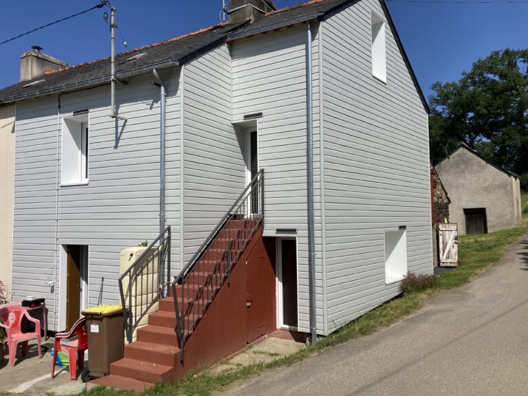 ITE et changement des menuiseries extérieures sur une maison individuelle à Renac (Pays de Redon)